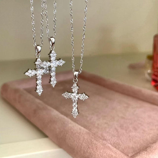 Sparkling Snowflake Pendant Necklace, 925 Sterling Silver, Delicate Diamond Jewelry